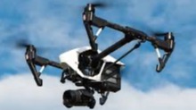 ¿Qué establece la DAN 151 sobre las áreas permitidas para operar drones?