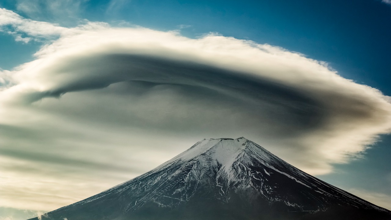 ¿Qué fenómeno puede causar la formación de nubes lenticulares?